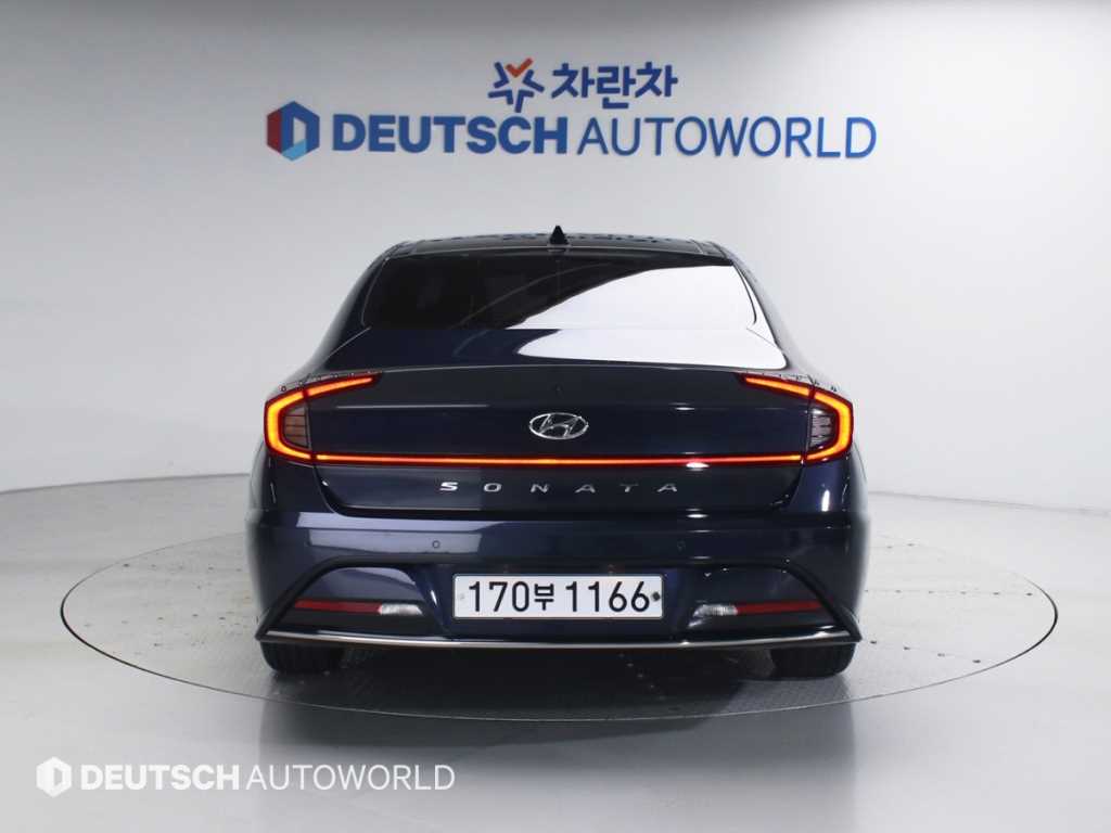 HYUNDAI Sonata - Vista 4