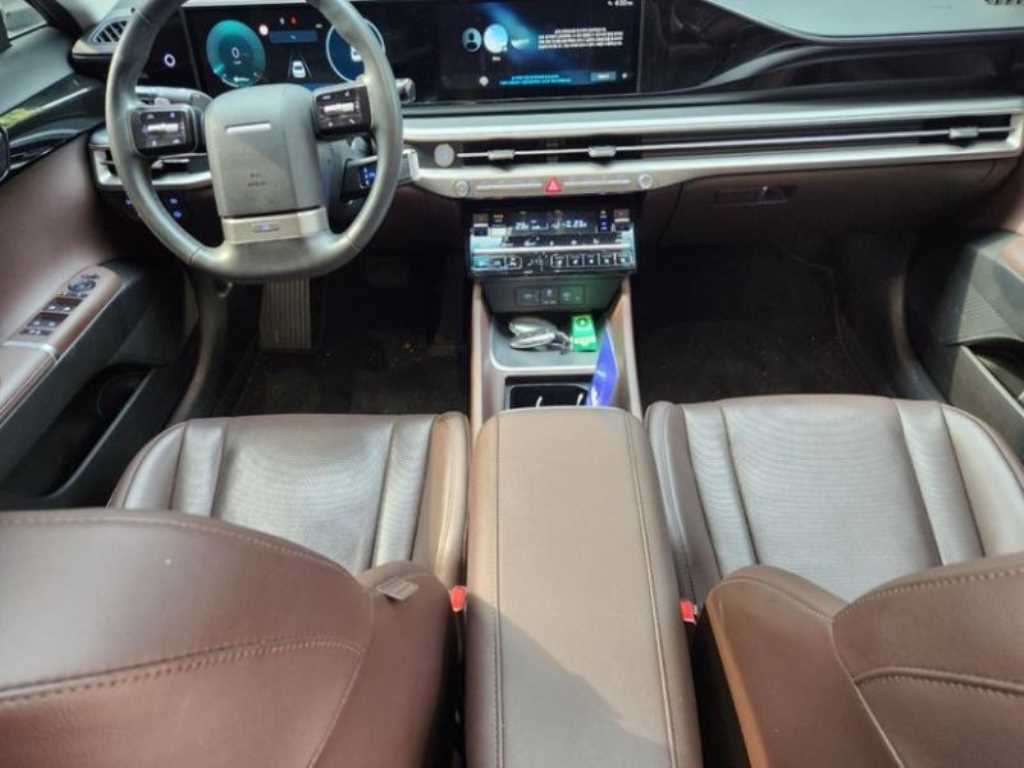 HYUNDAI Grandeur - Vista 5