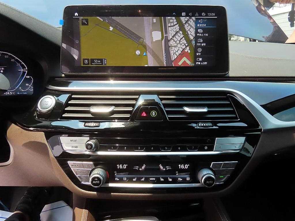 BMW 5 Series 2022 Negro - Importación desde Corea - HF Imports Iquique - Foto 13