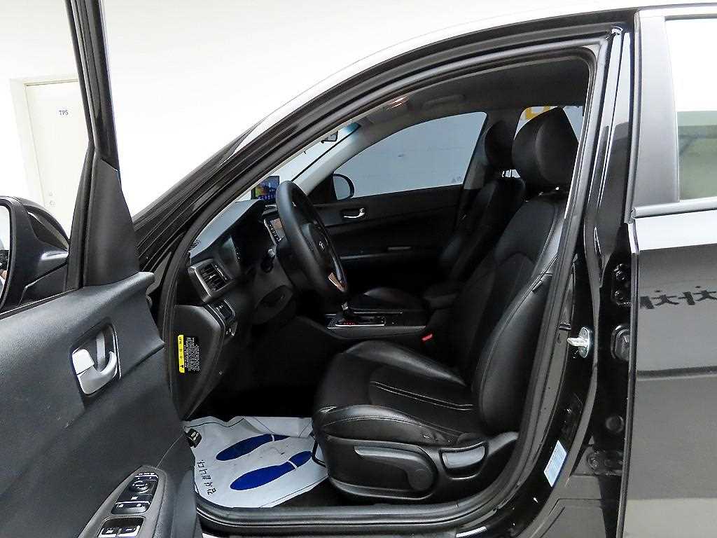 KIA K5 2016 Negro - Importación desde Corea - HF Imports Iquique - Foto 13