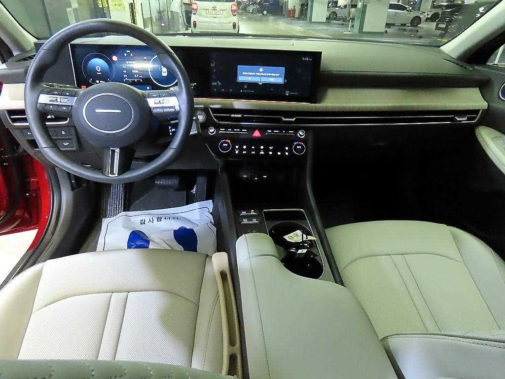 HYUNDAI Sonata - Vista 10