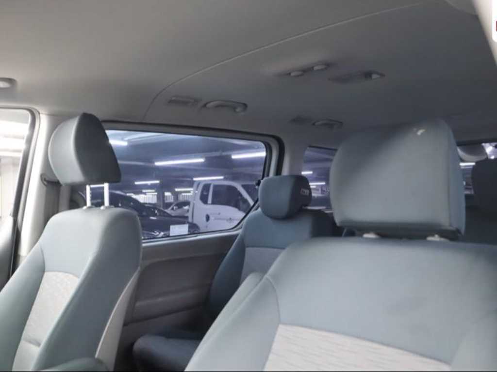 HYUNDAI Starex 2017 Gris - Importación desde Corea - HF Imports Iquique - Foto 15