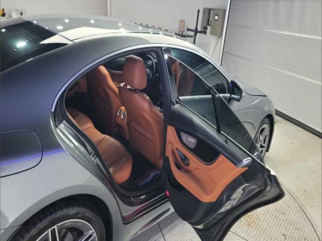 Mercedes Benz CLS Class - Vista 10