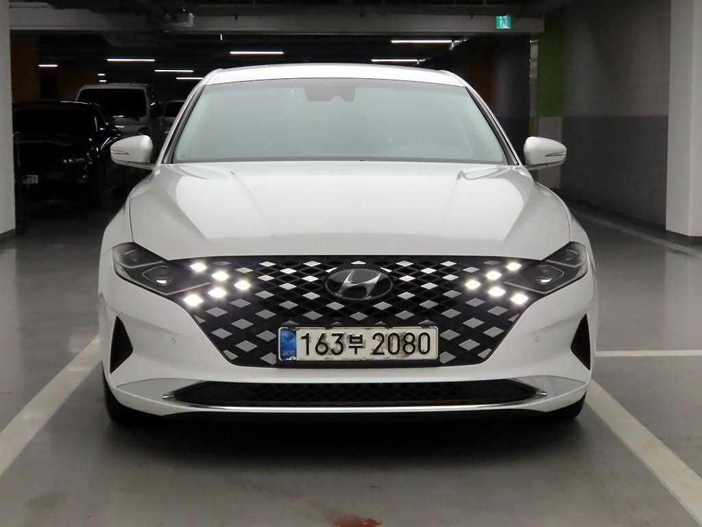 HYUNDAI Grandeur - Vista 2
