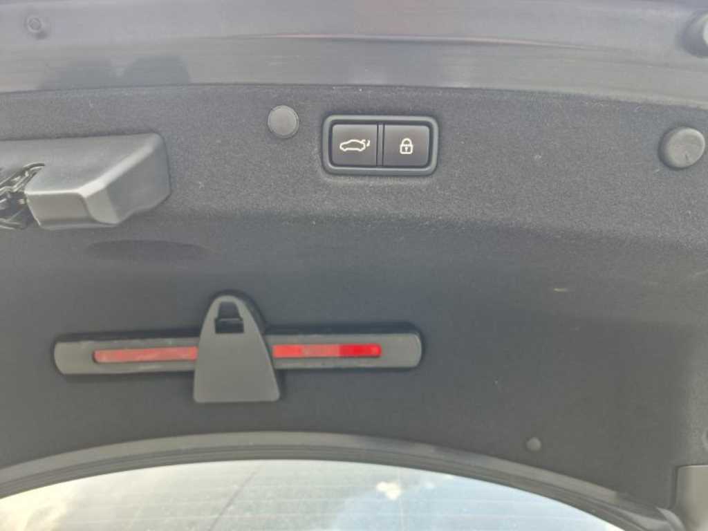 HYUNDAI Grandeur - Vista 10