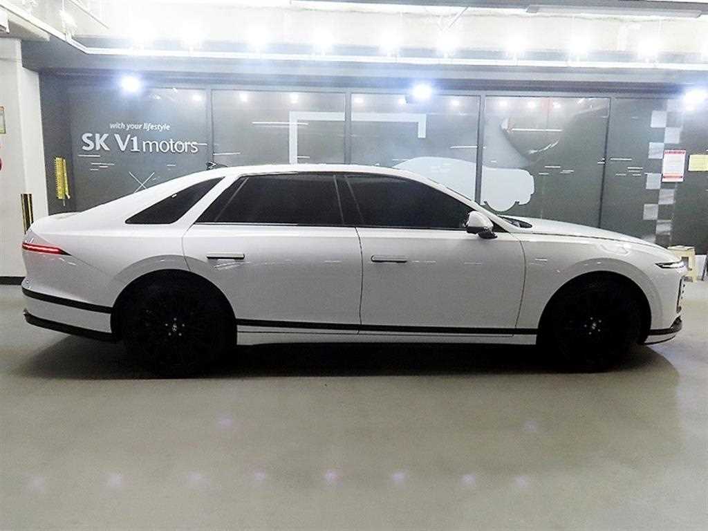 HYUNDAI Grandeur - Vista 3