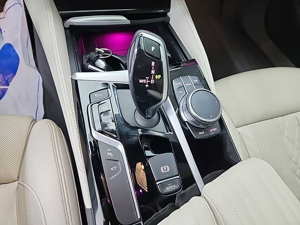 BMW 5 Series - Vista 8