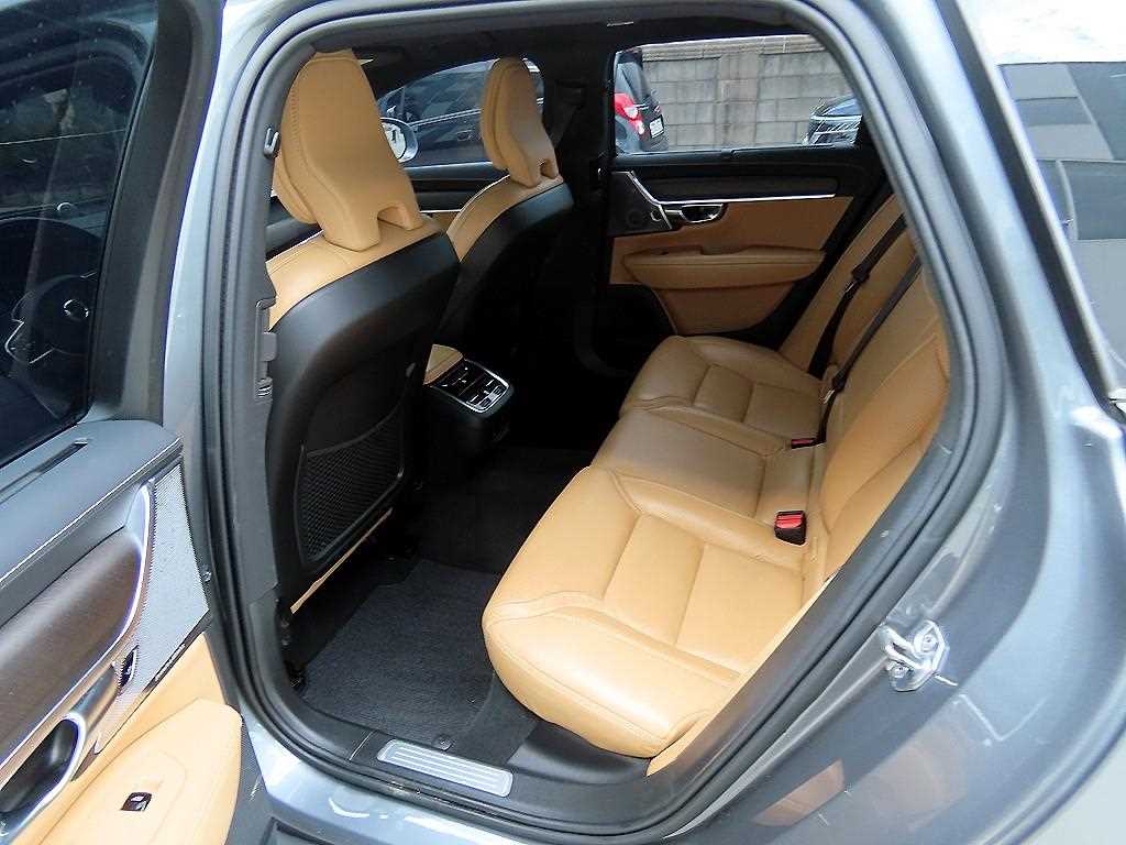 Volvo V90 - Vista 6