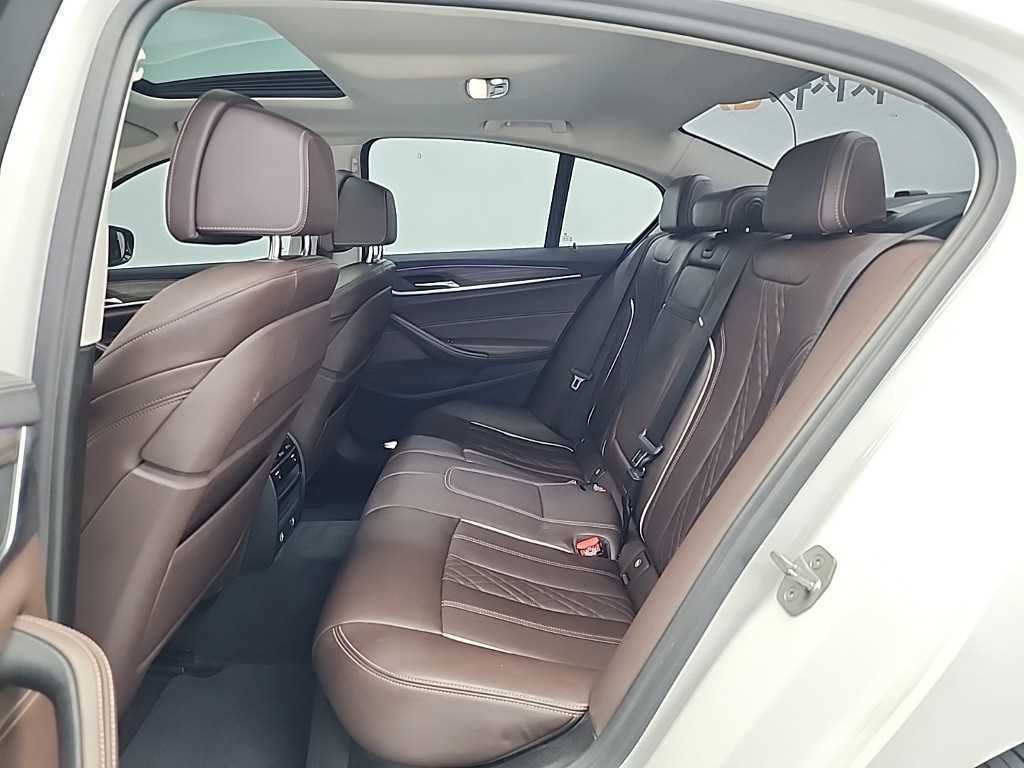 BMW 5 Series - Vista 12