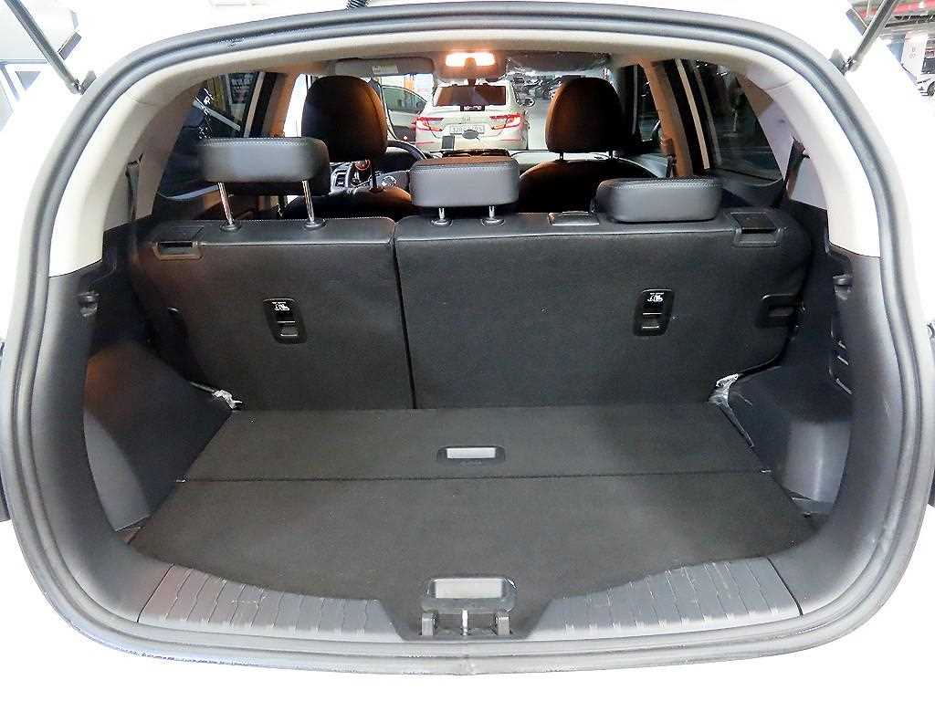 Ssangyong Tivoli 2020 Blanco - Importación desde Corea - HF Imports Iquique - Foto 17
