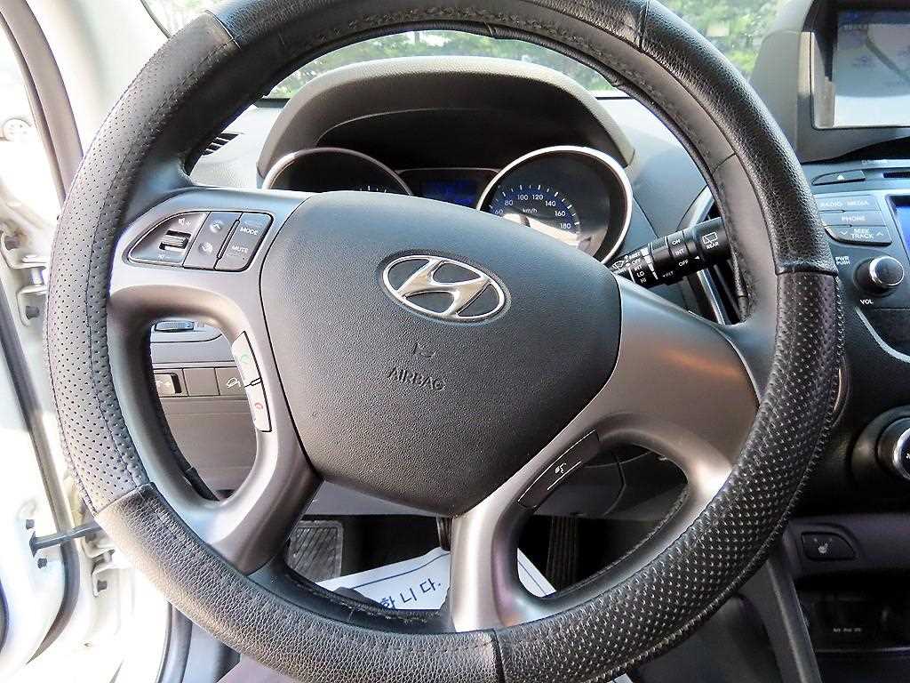 HYUNDAI Tucson - Vista 8