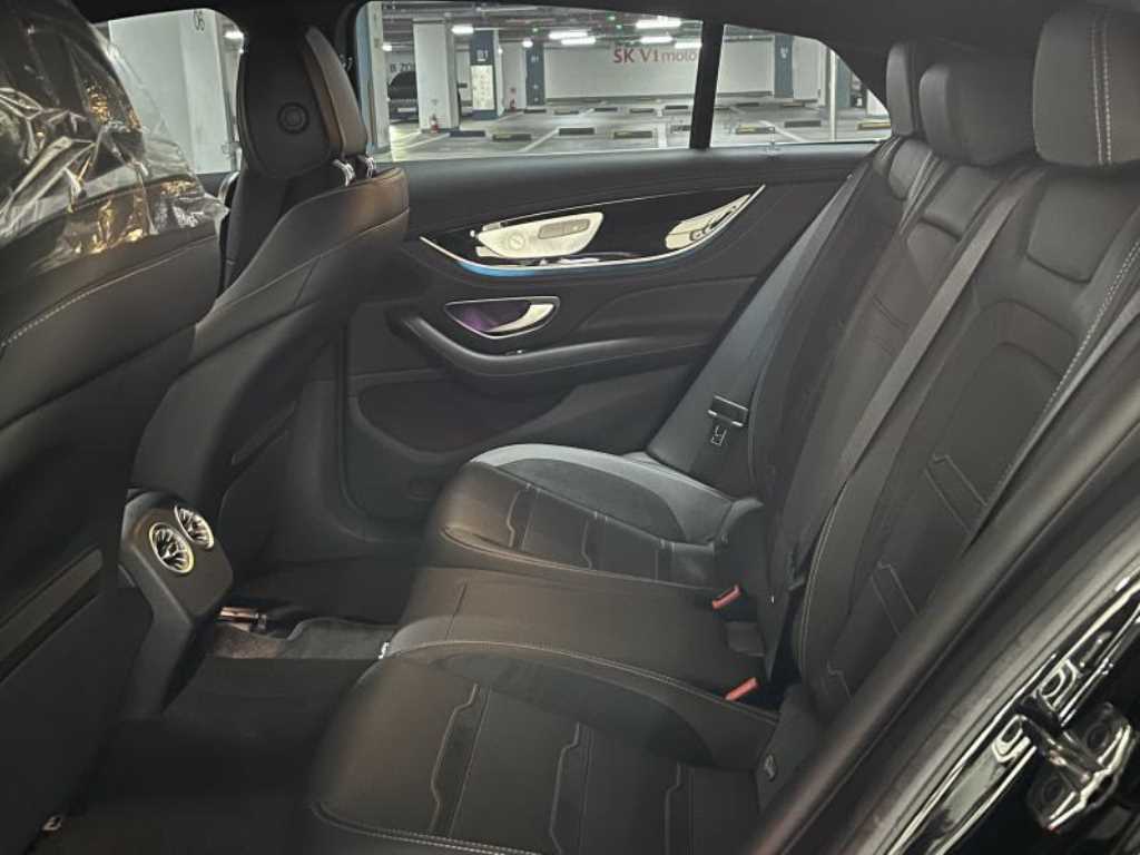 Mercedes Benz AMG GT - Vista 8