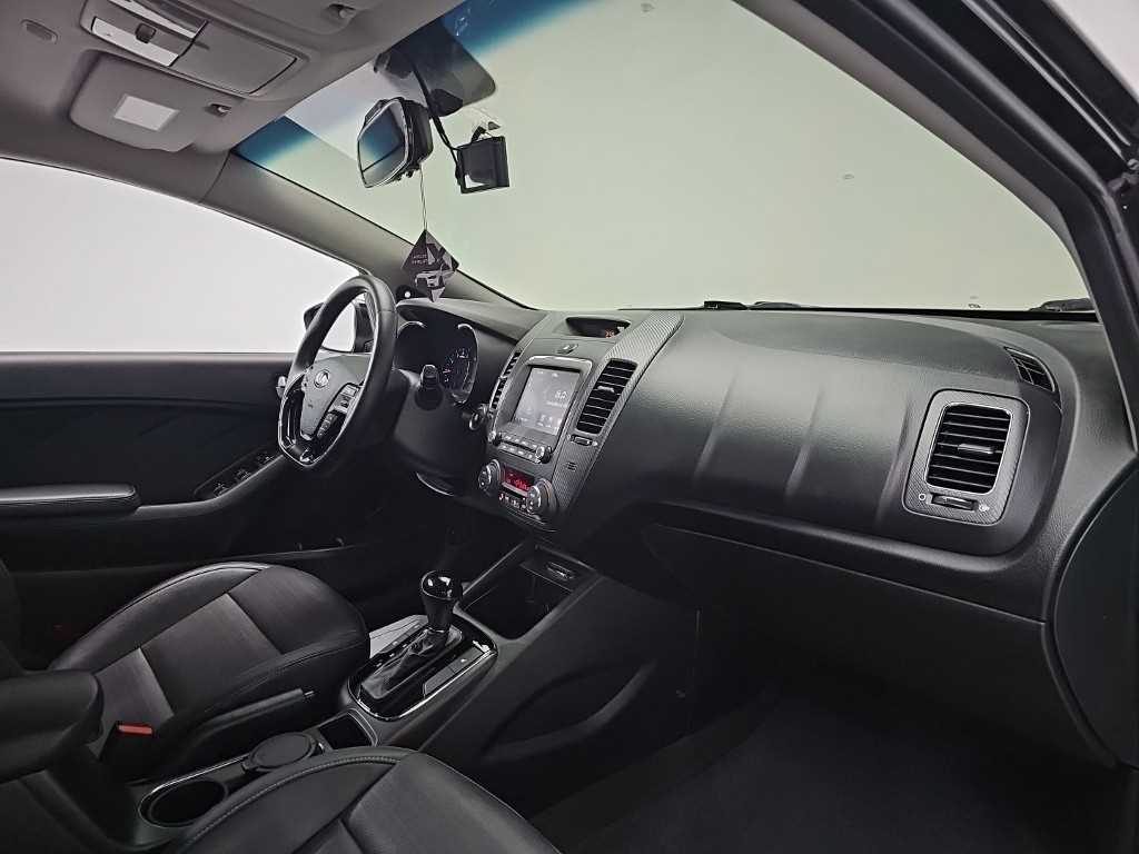 KIA K3 2017 Negro - Importación desde Corea - HF Imports Iquique - Foto 18