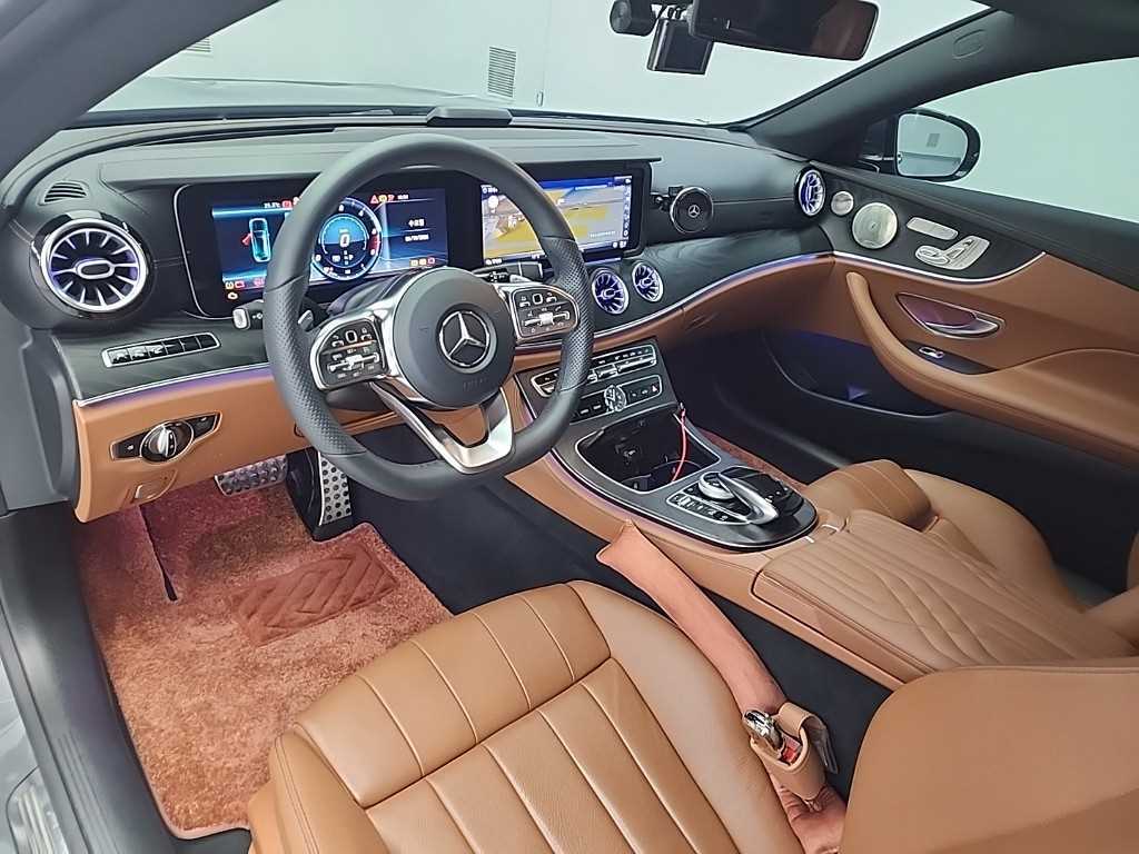 Mercedes Benz E class - Vista 7