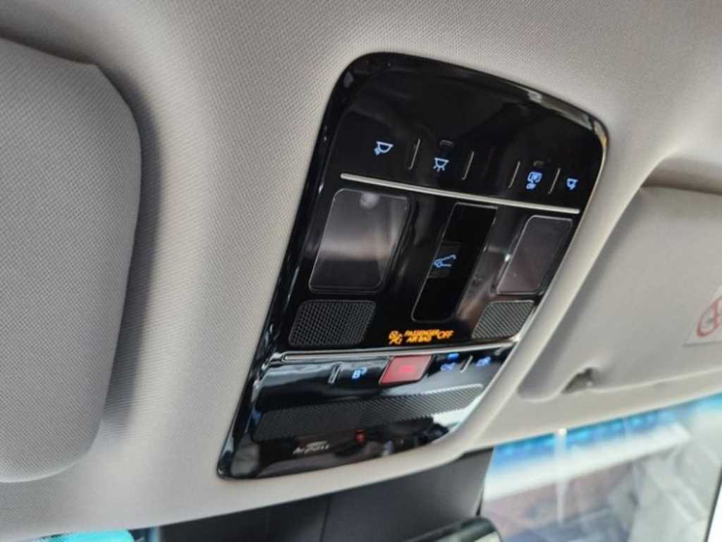 HYUNDAI Grandeur - Vista 12