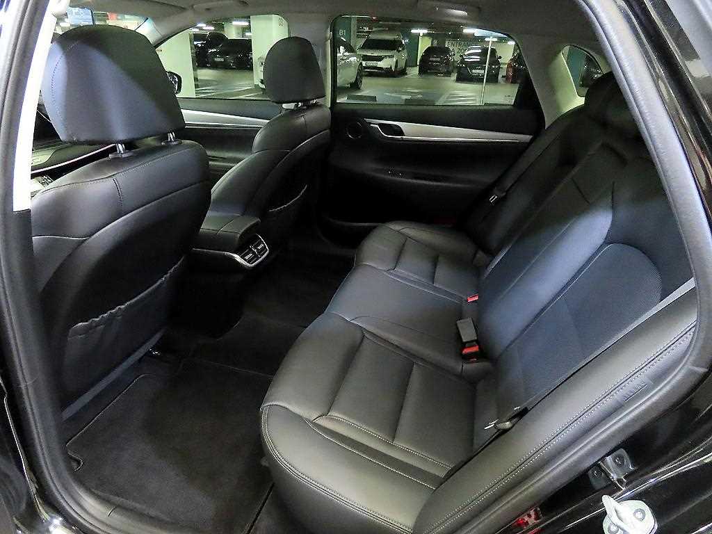 HYUNDAI Grandeur - Vista 7