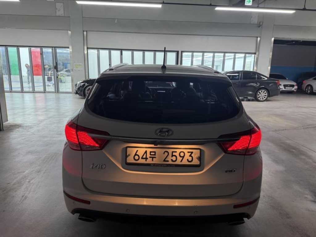 HYUNDAI i40 - Vista 3