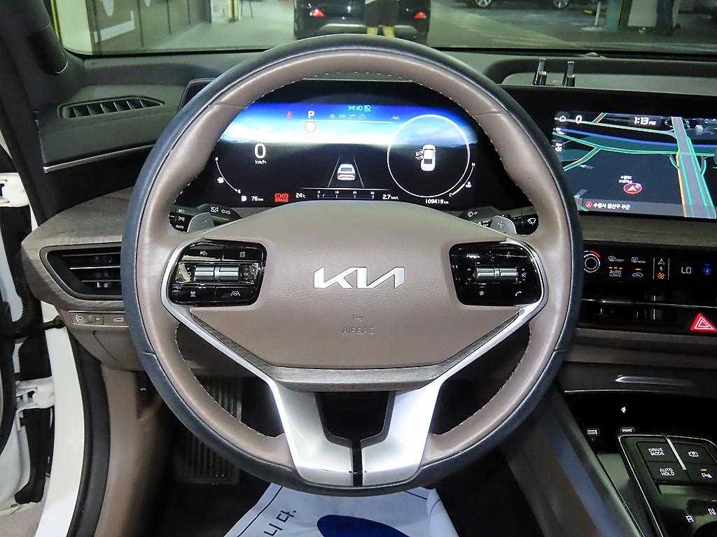 KIA K8 - Vista 8