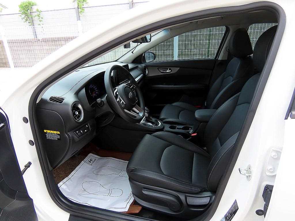 KIA K3 - Vista 5
