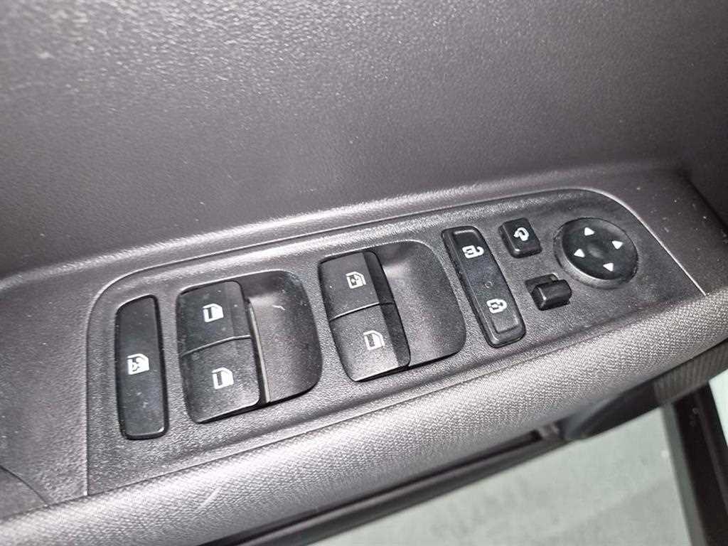 HYUNDAI Casper - Vista 12