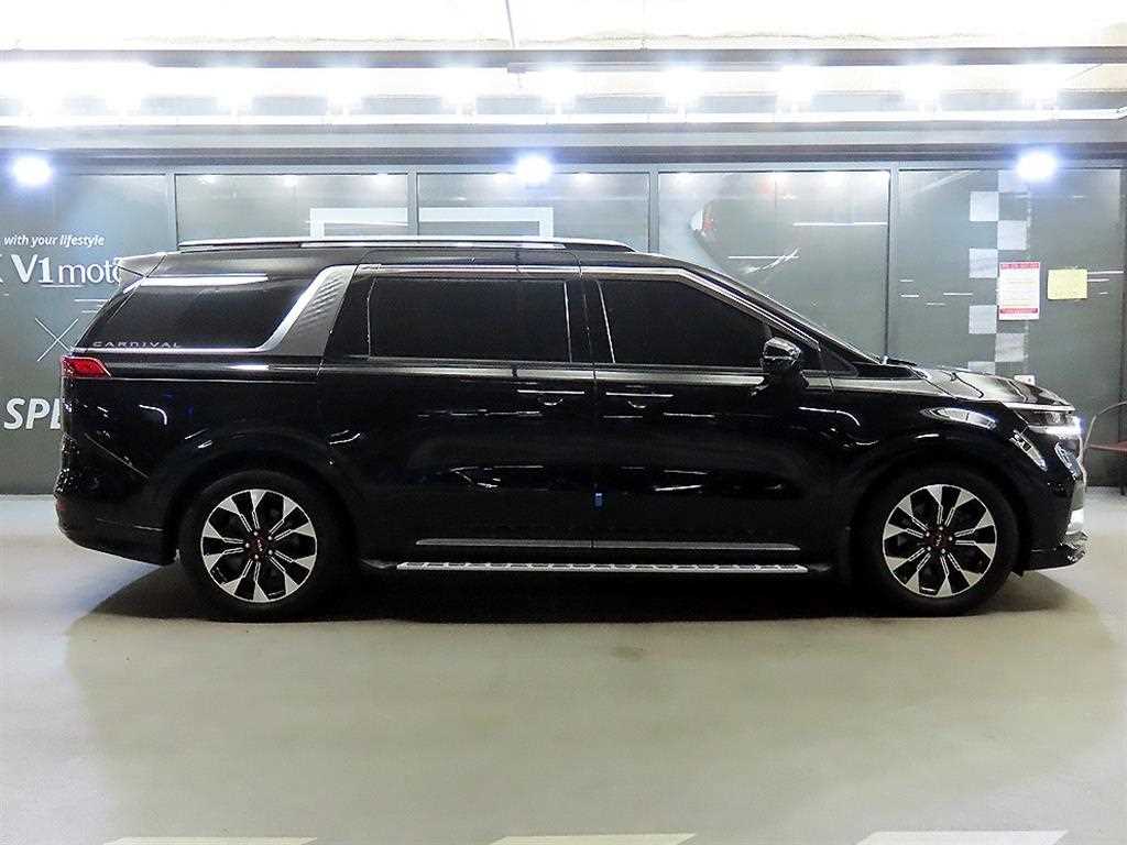 KIA Carnival - Vista 3