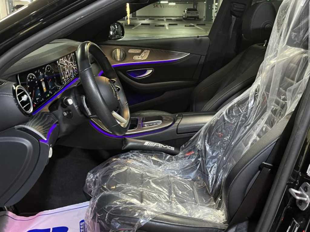 Mercedes Benz E class - Vista 12