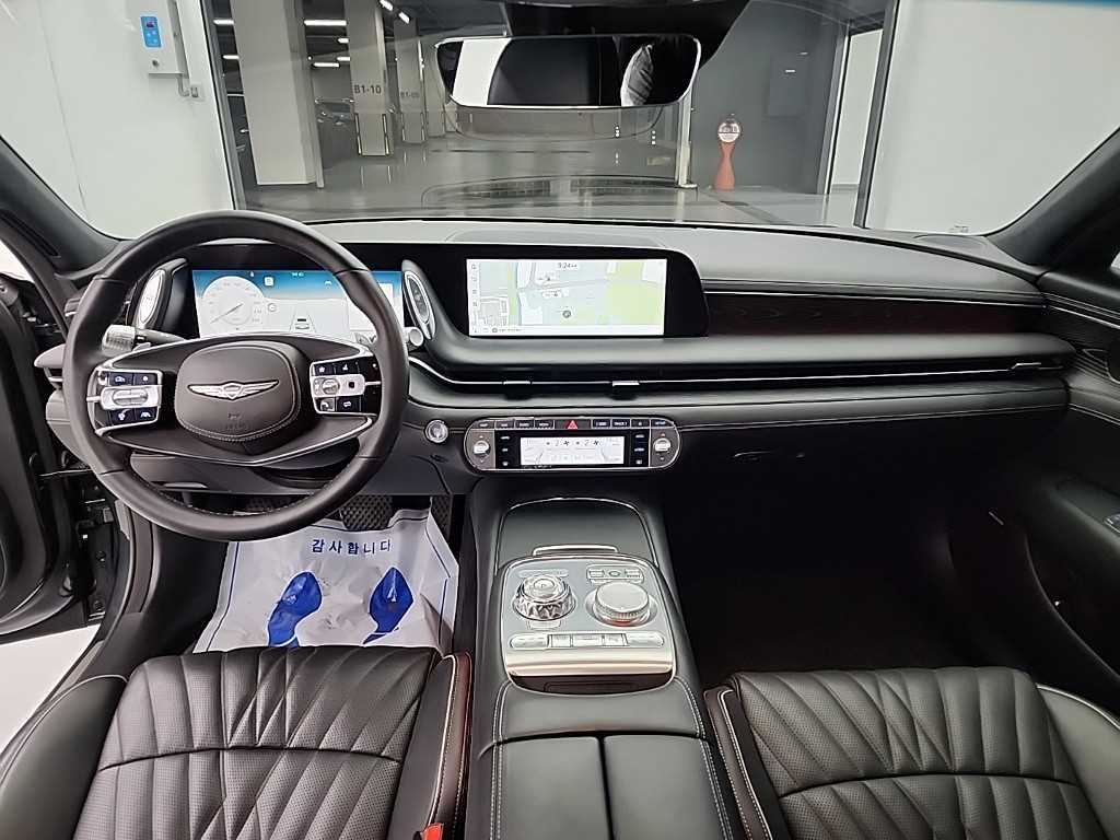 Genesis G90 - Vista 7