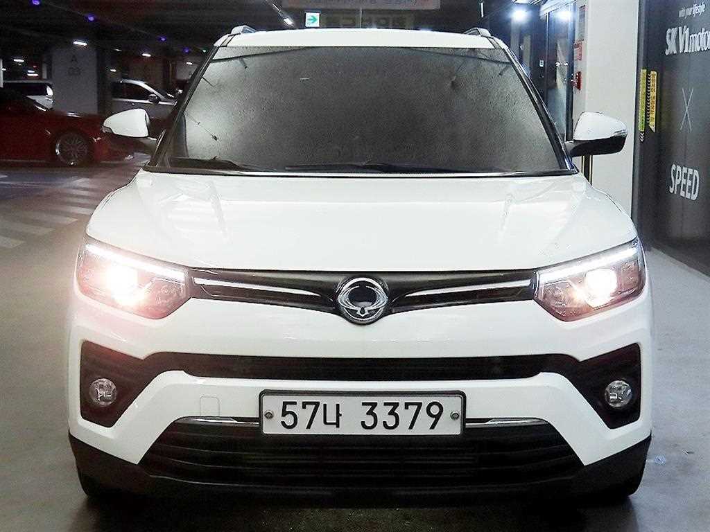Ssangyong Tivoli - Vista 2