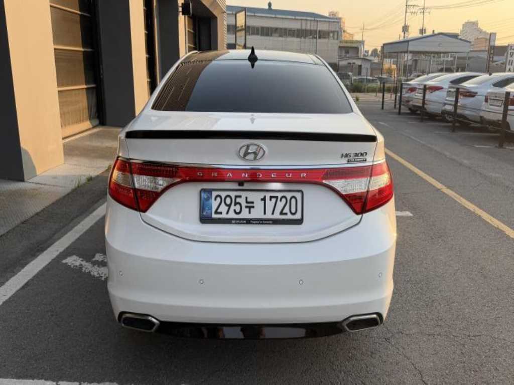 HYUNDAI Grandeur - Vista 3