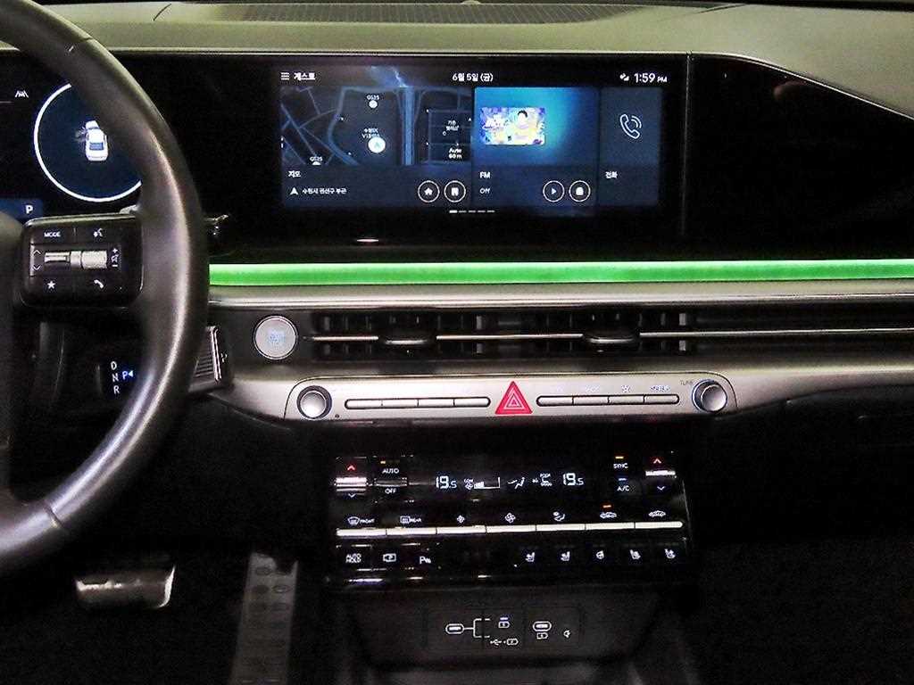 HYUNDAI Grandeur - Vista 11