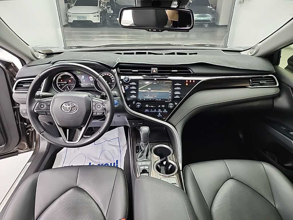 Toyota Camry - Vista 7