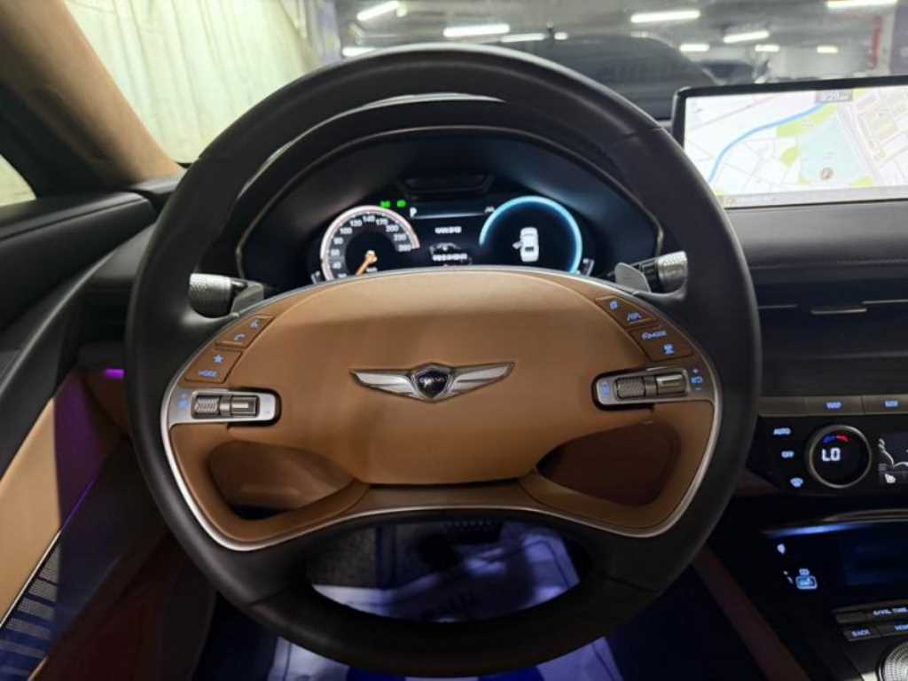 Genesis G80 - Vista 8