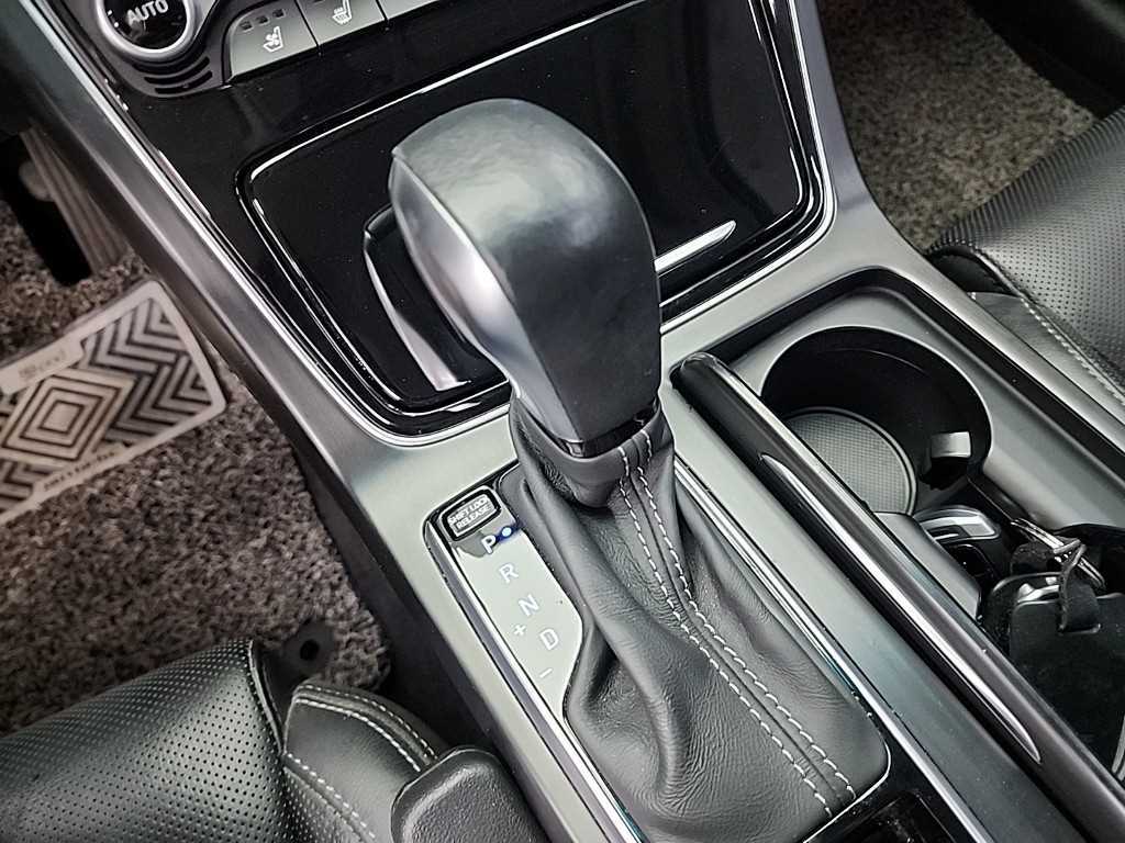 HYUNDAI Grandeur - Vista 8