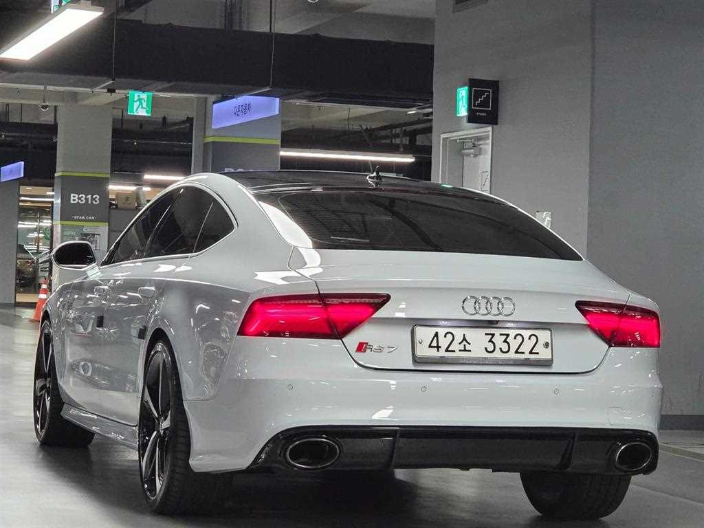 Audi RS7 - Vista 5