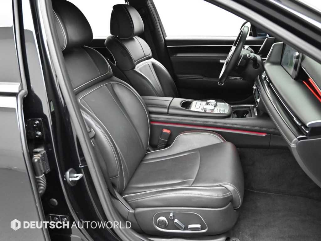 Genesis G90 - Vista 10