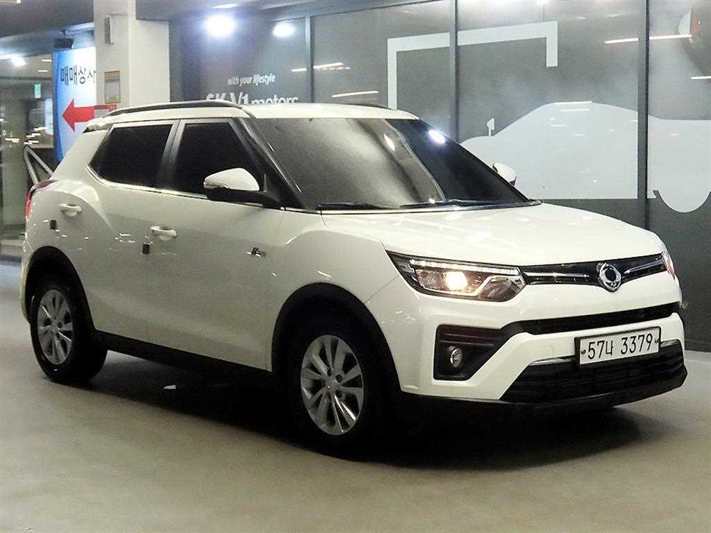 Ssangyong Tivoli 2020 Blanco - Importación desde Corea - HF Imports Iquique - Foto 1