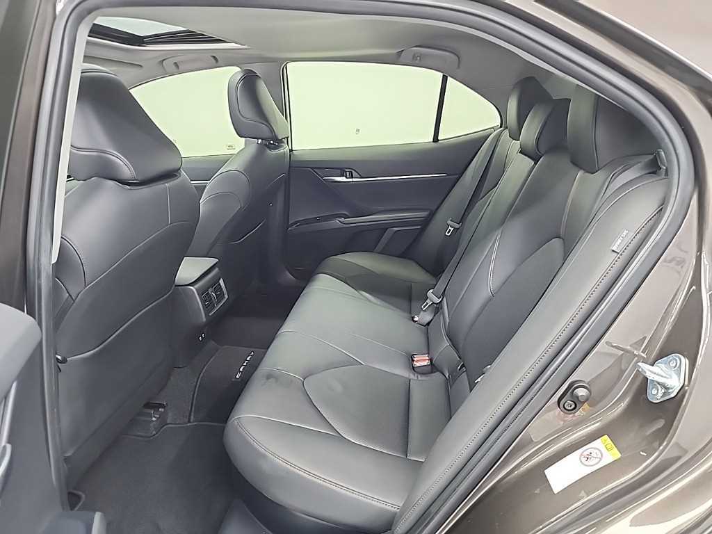 Toyota Camry - Vista 12