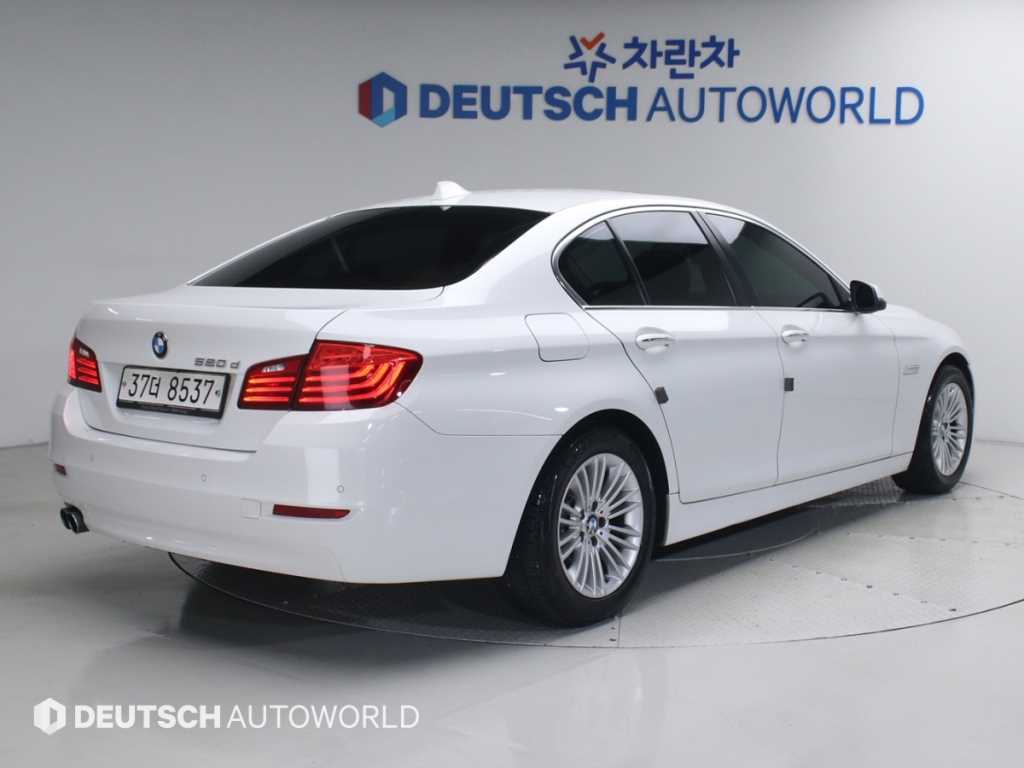 BMW 5 Series - Vista 2