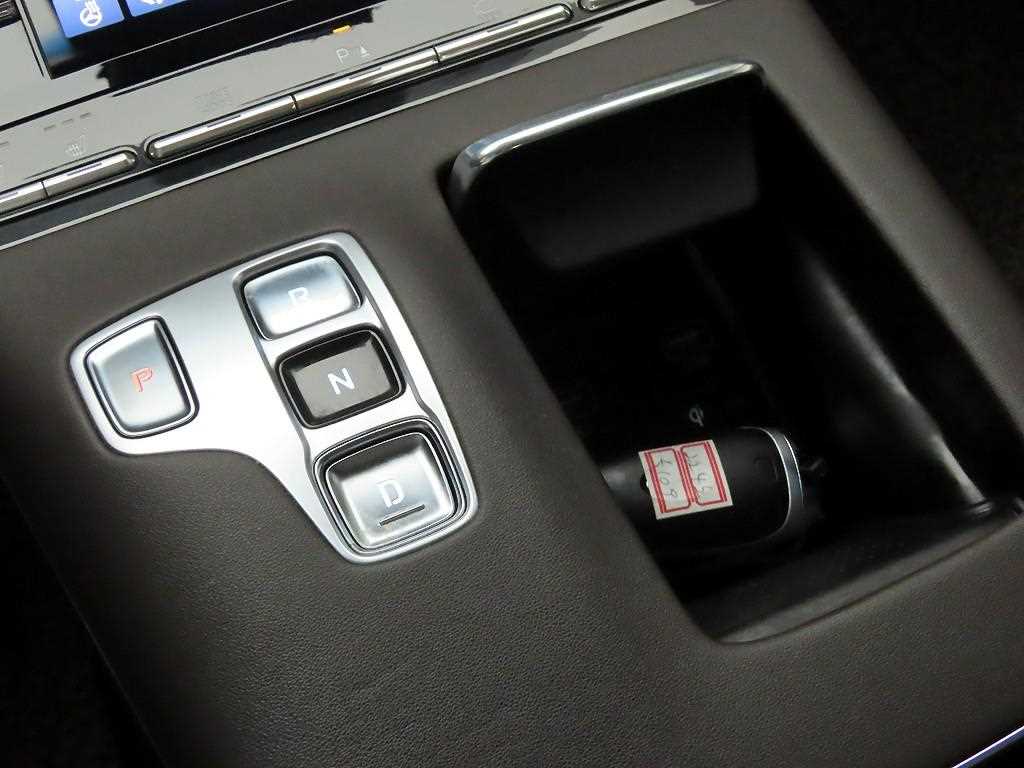 HYUNDAI Grandeur - Vista 10