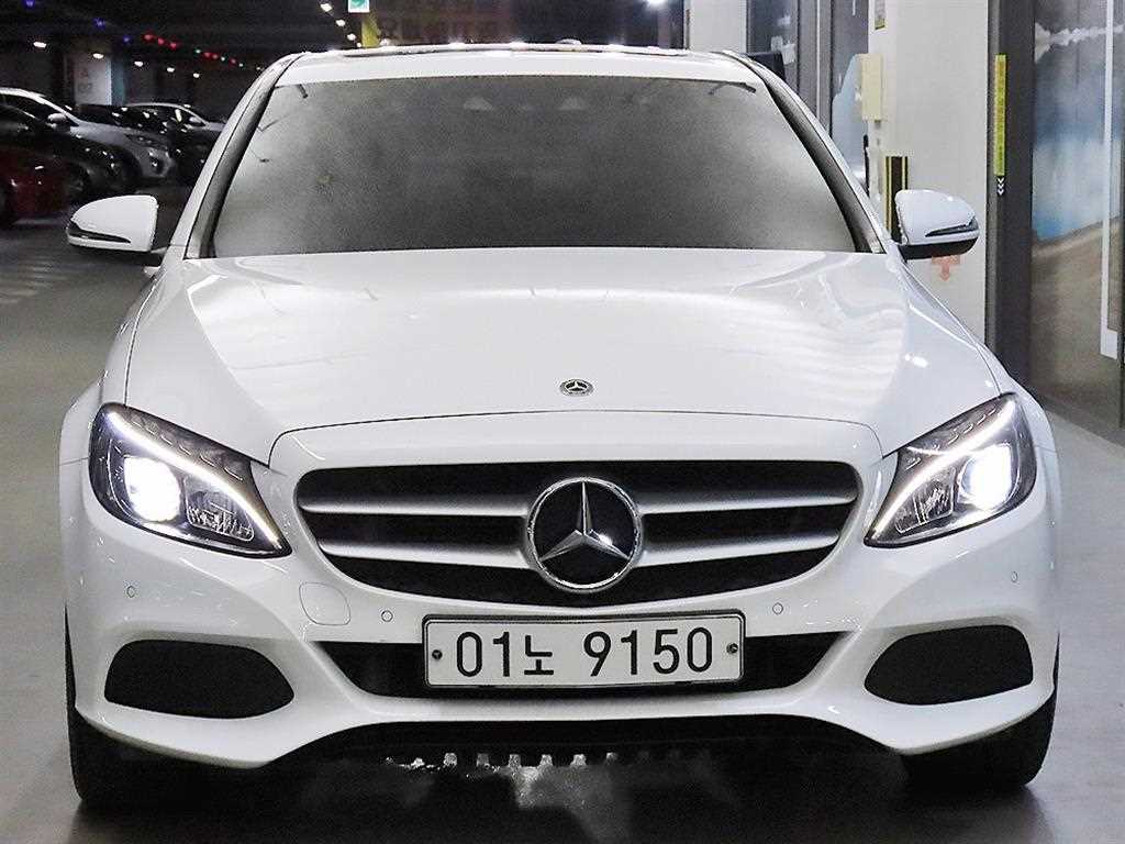 Mercedes Benz C Class - Vista 2