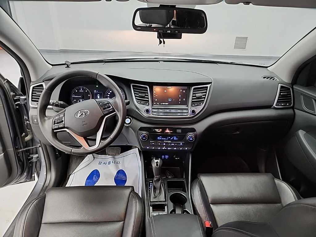 HYUNDAI Tucson - Vista 7