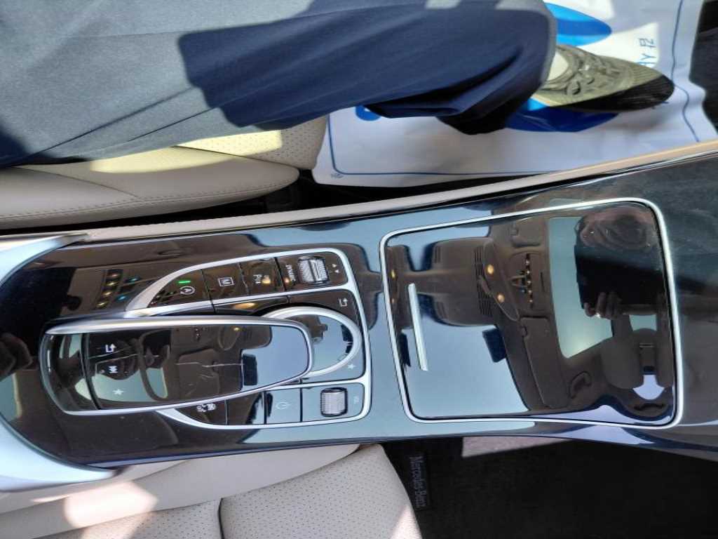 Mercedes Benz GLC Class - Vista 12