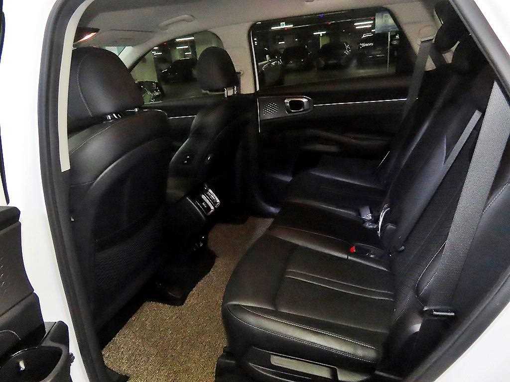 KIA Sorento - Vista 7