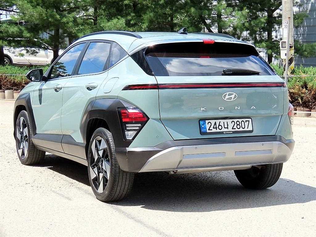 HYUNDAI Kona - Vista 3