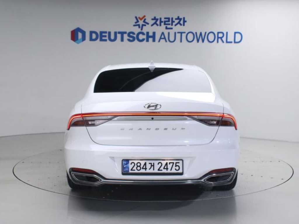 HYUNDAI Grandeur - Vista 3