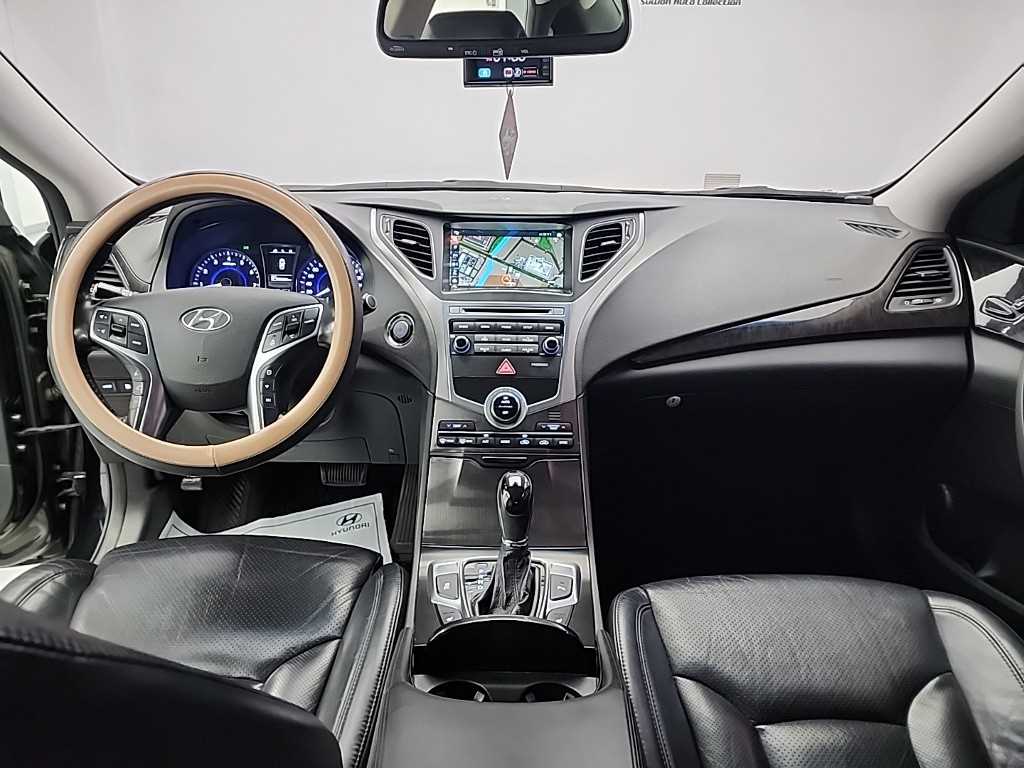 HYUNDAI Grandeur - Vista 7