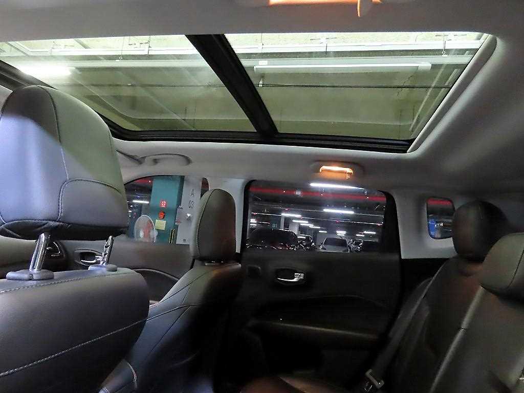 Jeep Compass 2019 Gris - Importación desde Corea - HF Imports Iquique - Foto 17