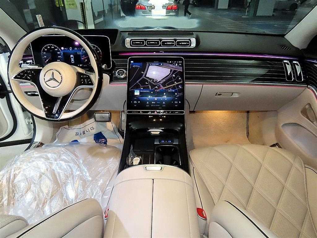 Mercedes Benz S Class - Vista 10