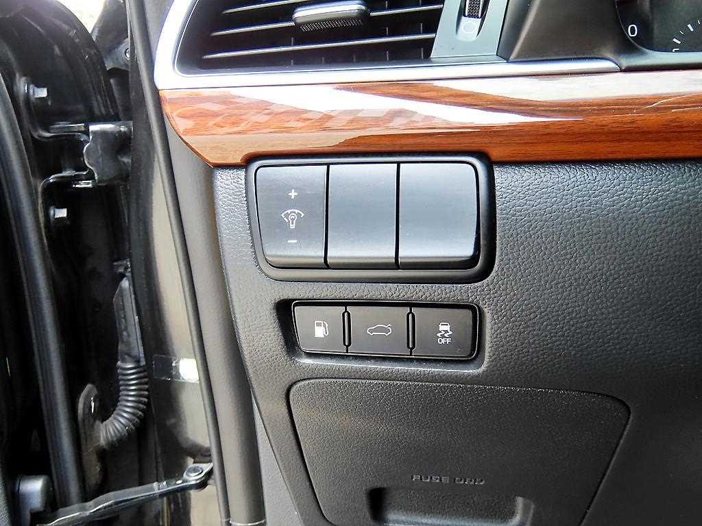 KIA K7 - Vista 12