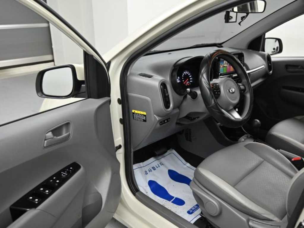 KIA Morning - Vista 11